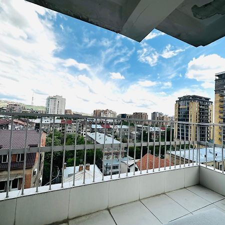 יירבאן Suite Apartment On Pushkin Street מראה חיצוני תמונה