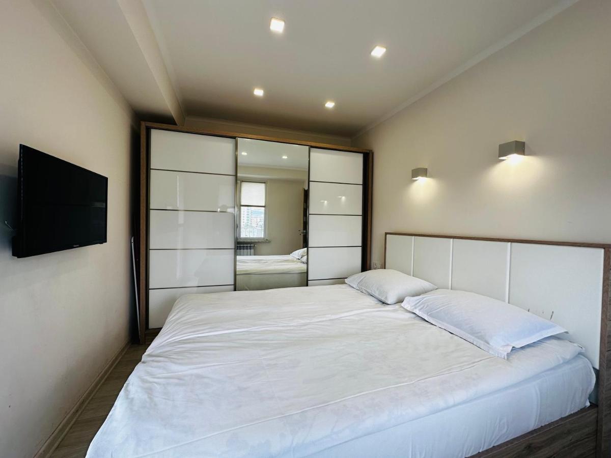 יירבאן Suite Apartment On Pushkin Street מראה חיצוני תמונה